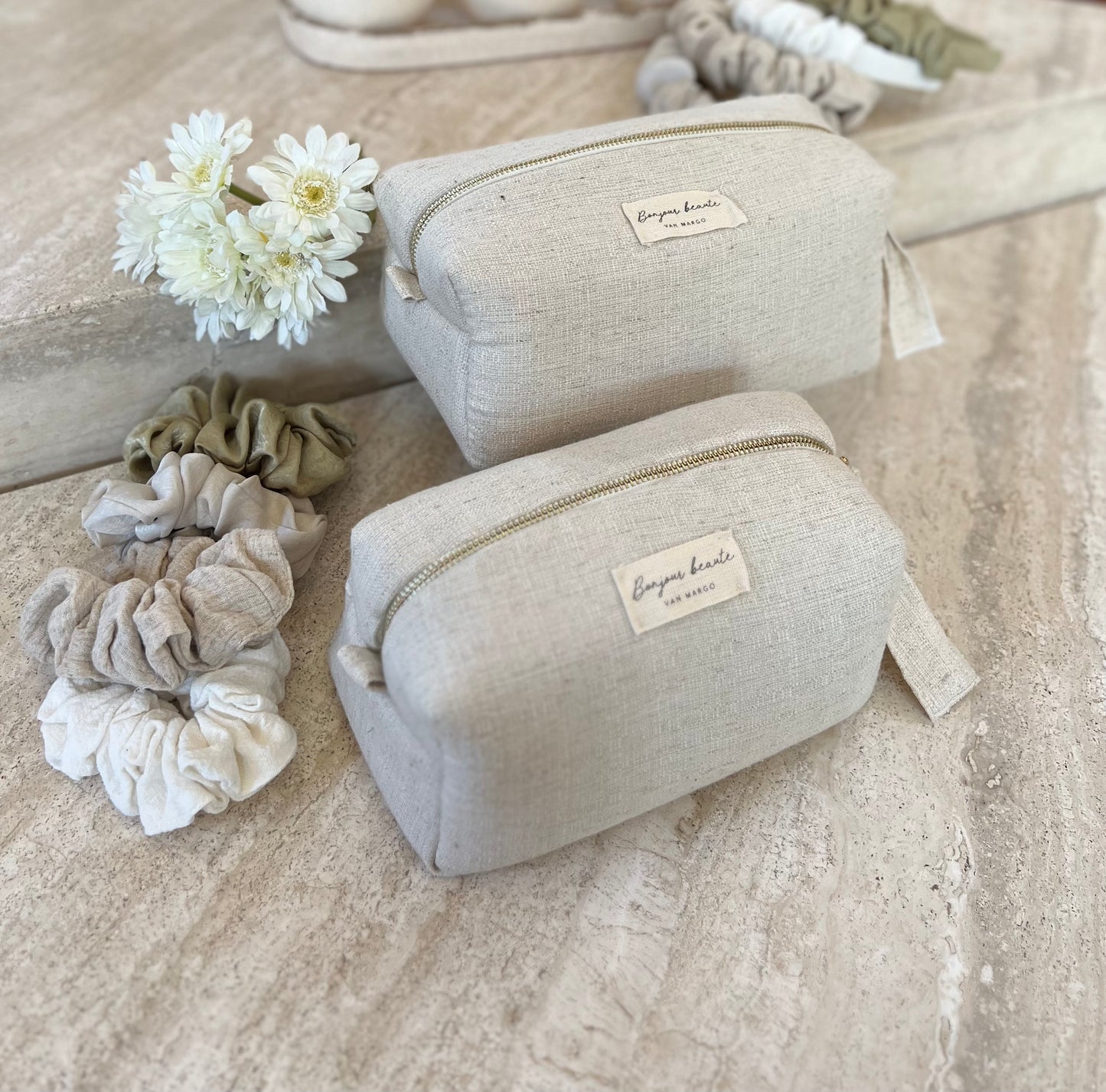 MAKE-UP BAGS LINEN