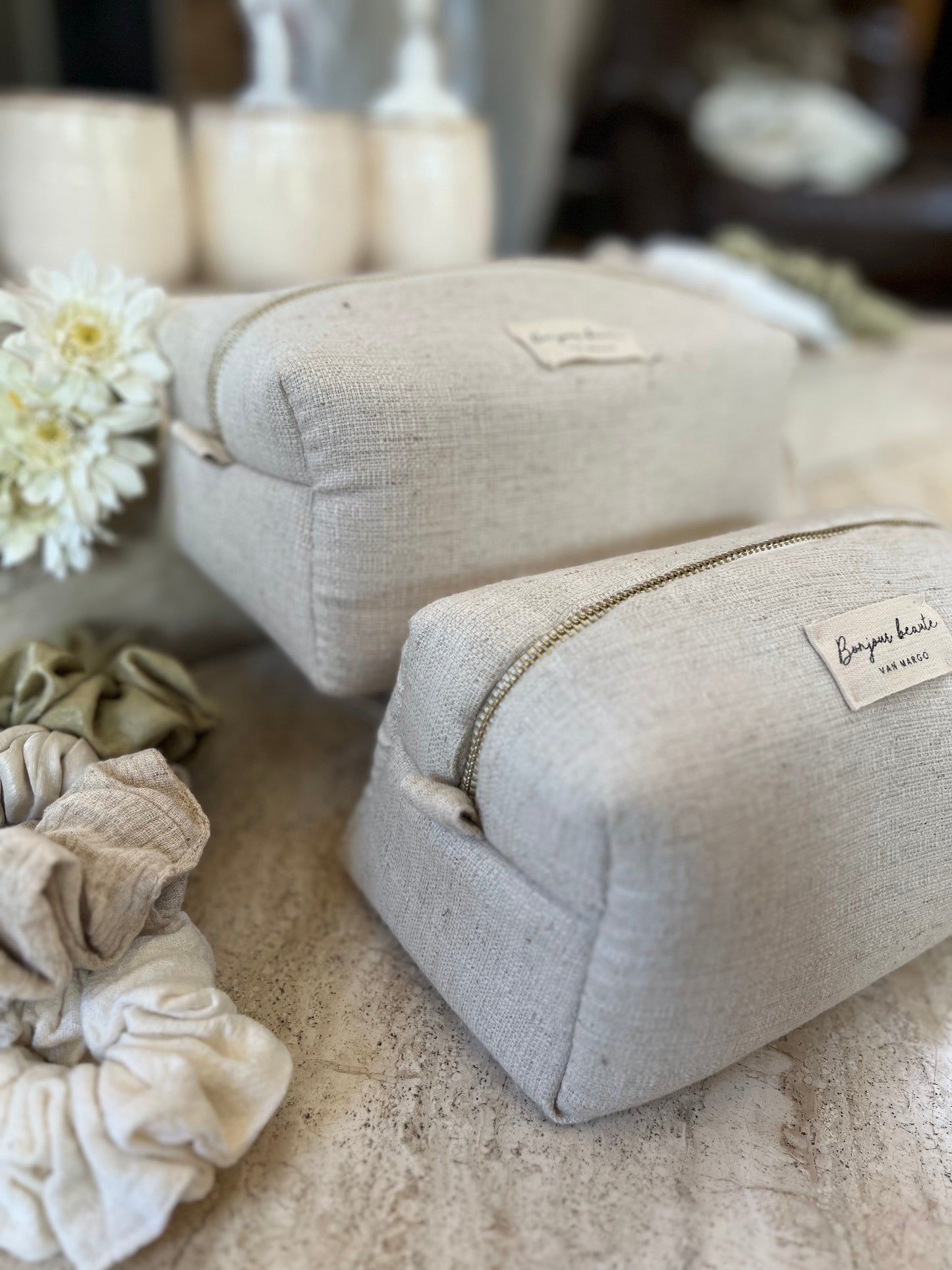 MAKE-UP BAGS LINEN