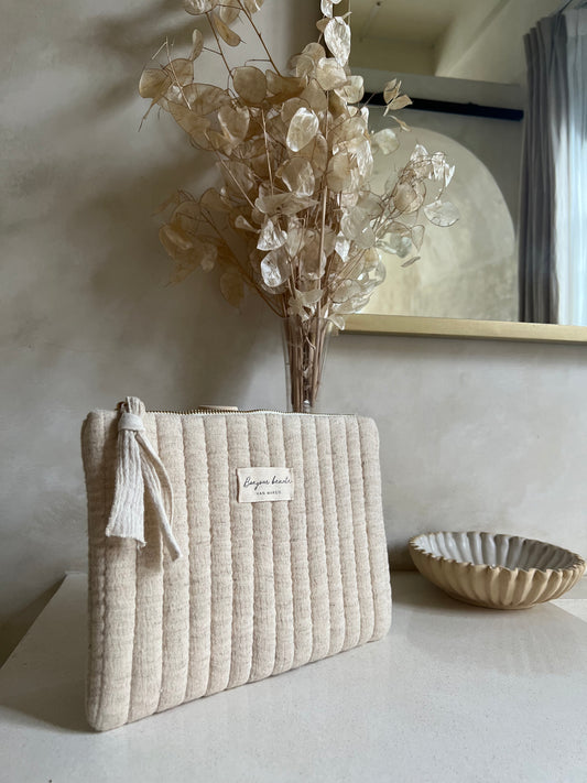 BEIGE POUCH